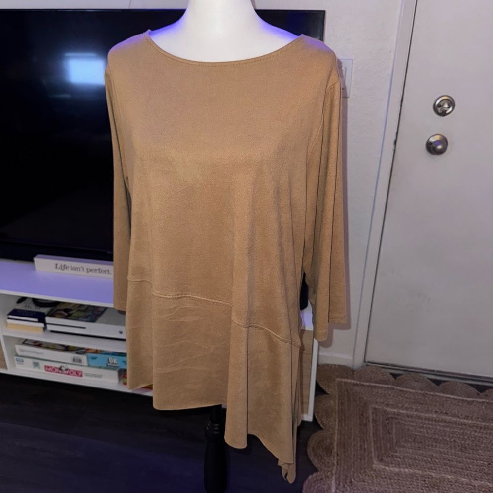 Women's Tan Asymmetrical Top - Picture 5 of 7